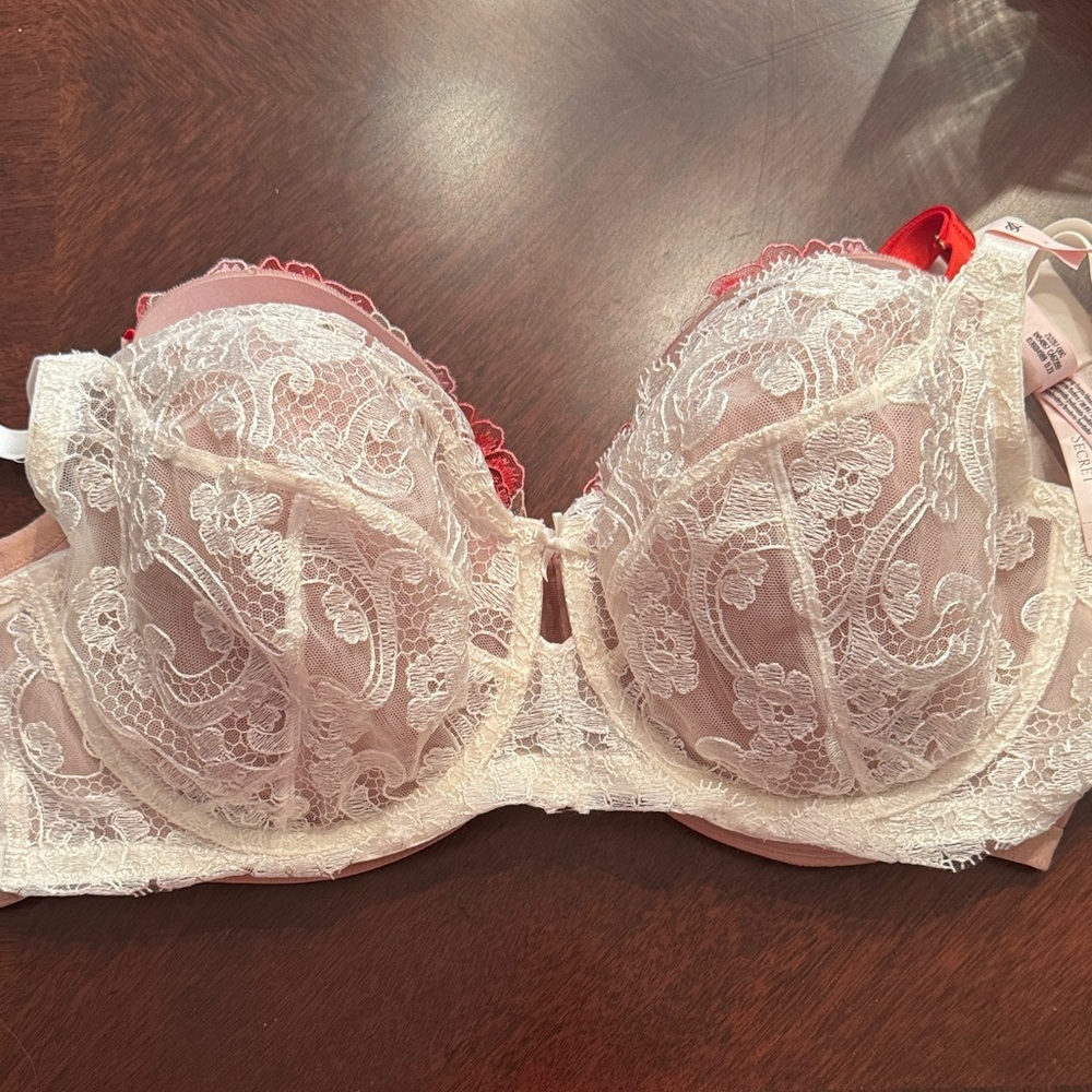 Victoria's Secret Lace Overlay Bra - Cream and Red